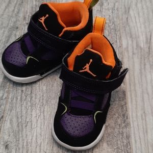 Retro style Toddler Jordan's size 4C
